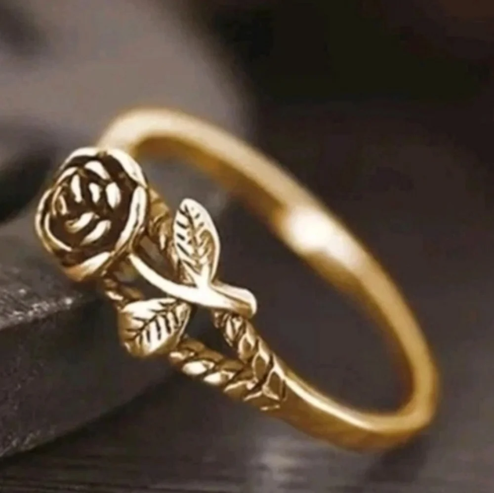 LovelyGolden Intricate Detailed Rose Floral Ring